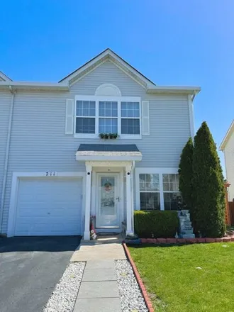 Rent this 3 bed house on 691 Edward Drive in Romeoville, IL 60446