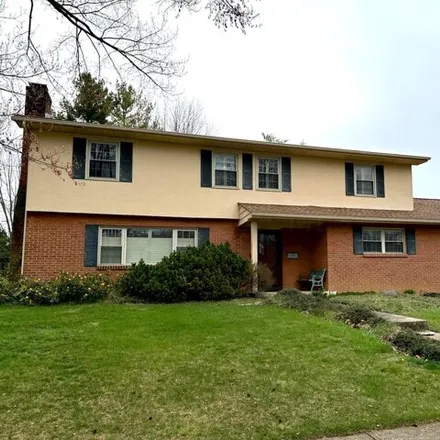 Buy this 5 bed house on 2295 Cheltenham Road in Upper Arlington, OH 43220