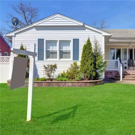 Buy this 3 bed house on 726 Evelyn Avenue in North Bellmore, NY 11710