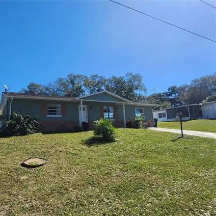 Image 3 - 613 1st Avenue, Lady Lake, FL 32159, USA - House for sale