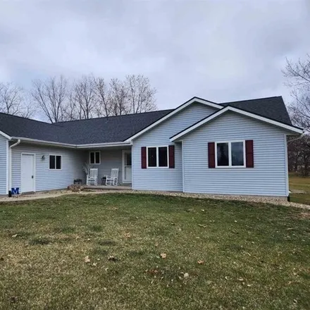 Buy this 3 bed house on 137 Meadow Lane Drive in Montezuma, IA 50171