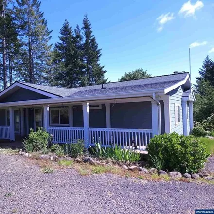 Buy this studio apartment on 21061 Bridge Creek Road Southeast in Marion County, OR 97381
