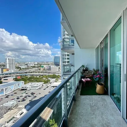 Buy this 1 bed condo on 7-Eleven in 1 West Flagler Street, Miami