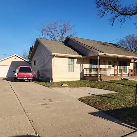 Buy this 3 bed house on 333 Center Avenue in Janesville, WI 53548