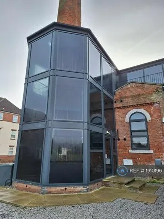Rent this 4 bed apartment on Plimsoll Way in Hull, HU9 1TS