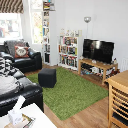 Rent this 1 bed apartment on Sandymount Street in Belfast, BT9 5AJ