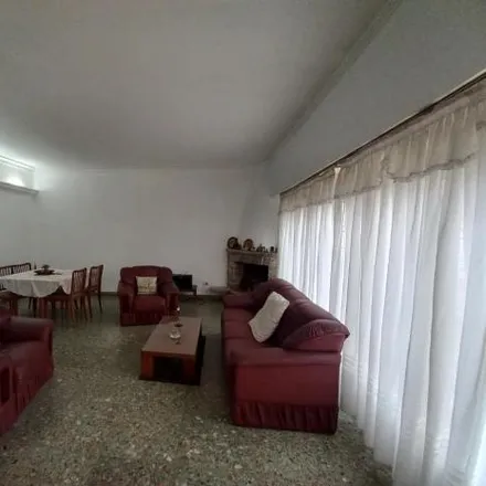 Buy this 2 bed house on Bartolomé Cerretti 1542 in Adrogué, Argentina