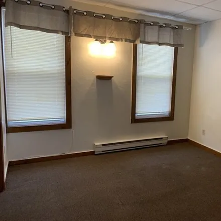 Image 3 - 27;29 Commercial Street, Lynn, MA 01904, USA - Apartment for rent