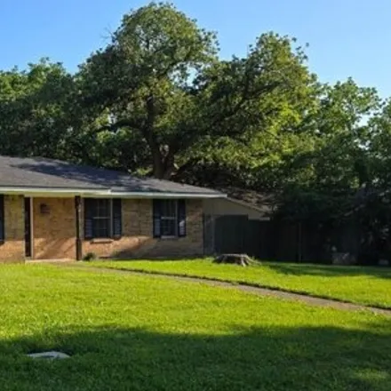 Buy this 3 bed house on 245 Churchill Avenue in Corsicana, TX 75110