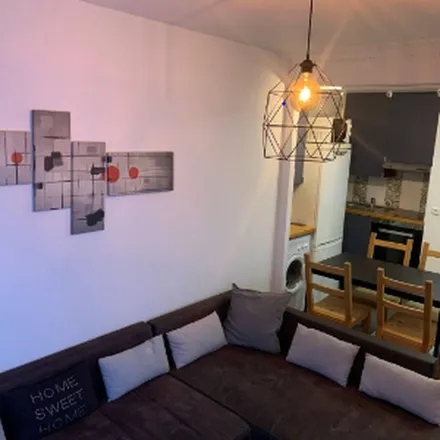 Rent this 3 bed apartment on 10 Rue Descours in 42000 Saint-Étienne, France