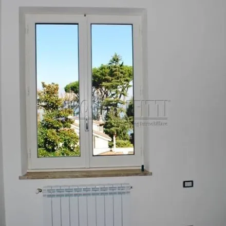 Image 2 - Via degli Oleandri, 00061 Anguillara Sabazia RM, Italy - Apartment for rent