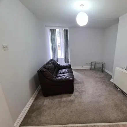 Image 3 - Pierremont Crescent, Darlington, DL3 9PA, United Kingdom - Apartment for rent