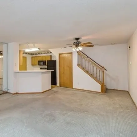 Image 3 - 2241 Grand Avenue, West Des Moines, IA 50265, USA - Condo for sale