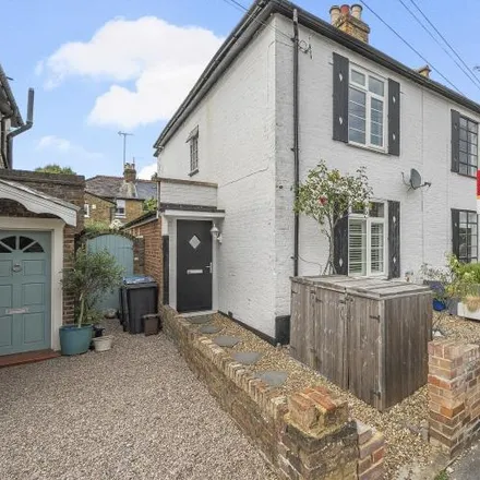 Rent this 3 bed house on The Park Tavern in 19 New Road, London