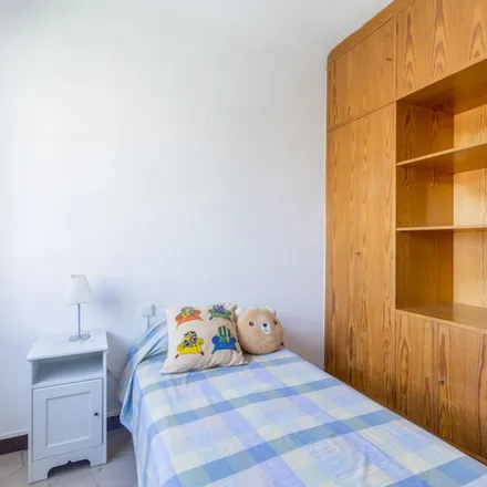 Image 3 - Carrer de Viladomat, 267 B, 08029 Barcelona, Spain - Apartment for rent