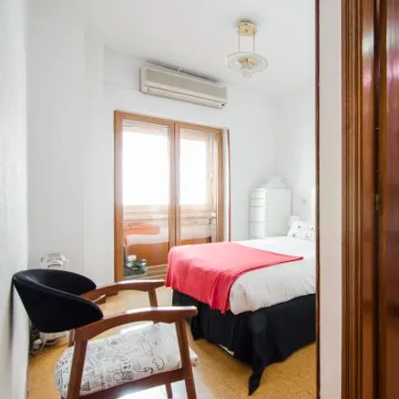 Image 9 - Madrid, El Jamonal, Calle de Jacometrezo, 7, 28013 Madrid - Apartment for rent