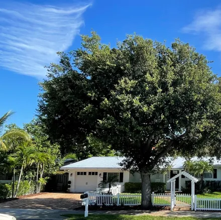 Rent this 3 bed house on 125 Northeast 17th Street in Delray Beach, FL 33444
