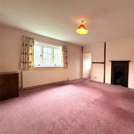 Image 6 - Smalls Hill Road, Norwood Hill, RH6 0ET, United Kingdom - House for rent