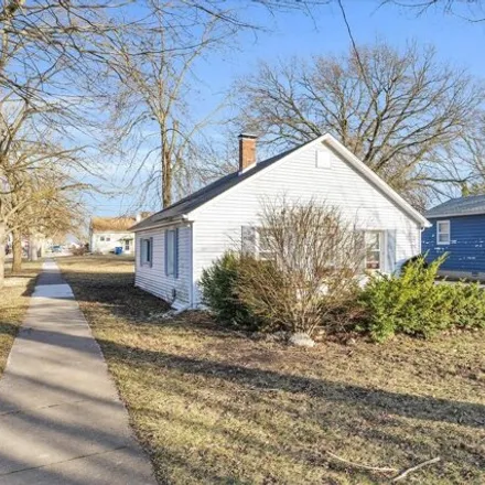 Image 3 - 421 East Ethel Street, St. Joseph, Champaign County, IL 61873, USA - House for sale