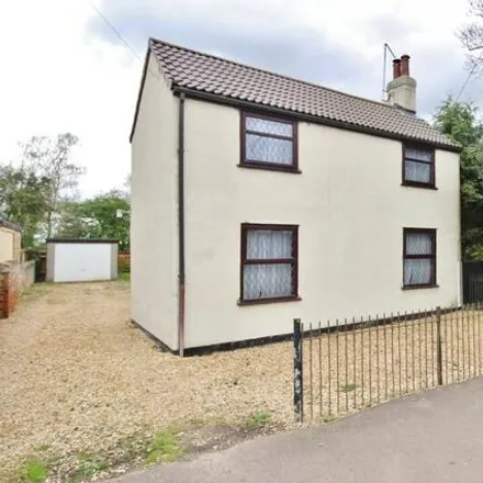 Buy this 3 bed house on Whitehouse Farm in Morrisons Daily, Hillgate
