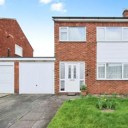 Buy this 3 bed duplex on Courtland Drive in Telford and Wrekin, TF2 7EP