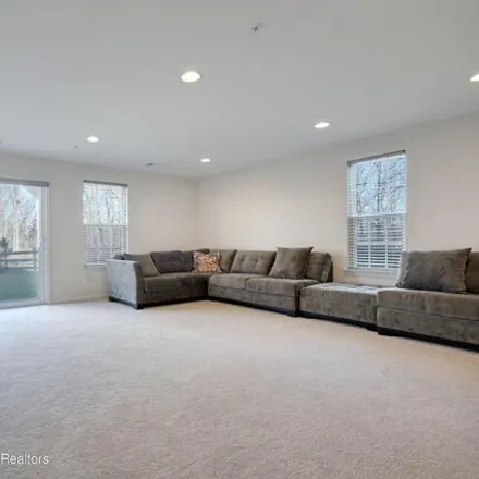 Image 4 - 85 LCpl. Phillip E. Frank Way, Cliffwood, Aberdeen Township, NJ 07721, USA - Condo for rent