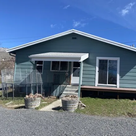 Image 3 - 1322 Homedale Road, Klamath Falls, OR 97603, USA - House for sale
