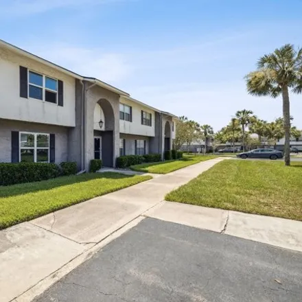 Buy this 2 bed condo on The Fountains' Pool in Fountains Avenue North, Ponte Vedra Beach