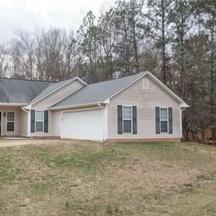 Buy this 3 bed house on 267 County Road 418 in Lee County, AL 36804