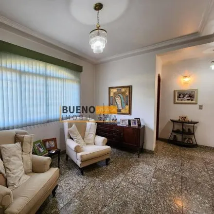 Buy this 4 bed house on Avenida Monte Castelo in Jardim Primavera, Santa Bárbara d'Oeste - SP
