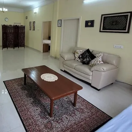 Rent this 3 bed house on Hyderabad in Bahadurpura mandal, India