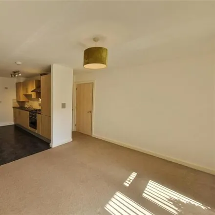 Image 3 - Bentley Place, Wrexham, LL13 8DQ, United Kingdom - Apartment for sale
