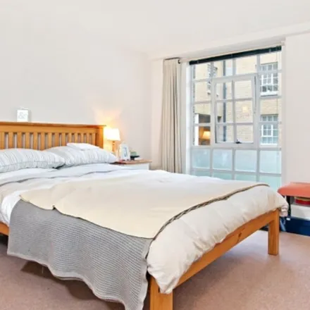 Image 2 - The Prospect of Whitby, 57 Wapping Wall, Ratcliffe, London, E1W 3SH, United Kingdom - Apartment for rent