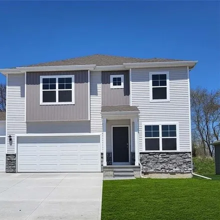 Buy this 4 bed house on Ironwood Court in Urbandale, IA 50323