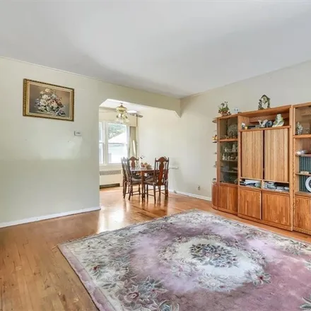 Image 3 - 1293 Nepperhan Avenue, Grey Oaks, City of Yonkers, NY 10703, USA - House for sale