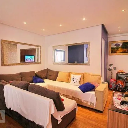 Buy this 3 bed apartment on Rua Giovanni Battista Pirelli in Novo Homero Thon, Santo André - SP