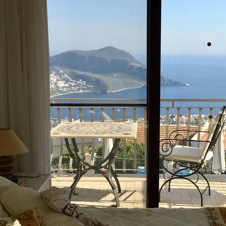 Rent this 3 bed house on 07960 Kaş
