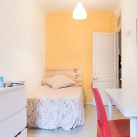 Image 8 - Carrer del Cigne, 5, 08012 Barcelona, Spain - Apartment for rent