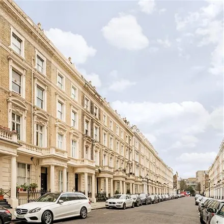 Rent this studio apartment on 43 Clanricarde Gardens in London, W2 4JH