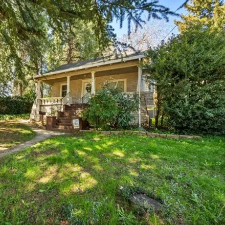 Buy this 2 bed house on 434 S Auburn St in Grass Valley, California