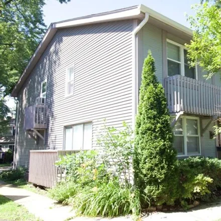 Rent this 2 bed house on 200 Calumet Court in Bolingbrook, IL 60440