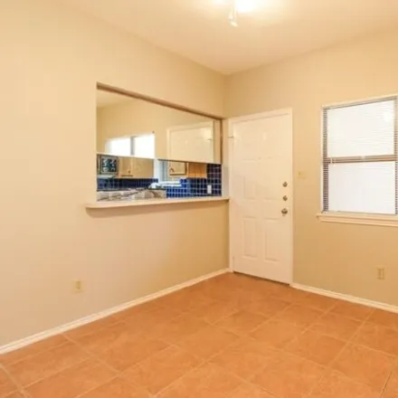 Image 6 - 706 W 22nd St Apt 307, Austin, Texas, 78705 - Condo for rent