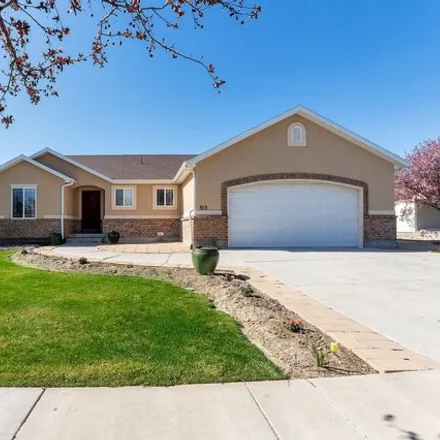 Buy this 4 bed house on 885 West Prairie Dog Way in Saratoga Springs, UT 84045