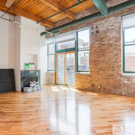 Rent this 2 bed condo on 2222 W Diversey Ave