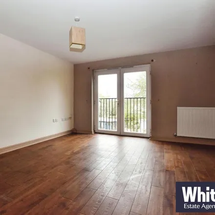 Rent this 2 bed apartment on Hainsworth Park in Hull, HU6 8QQ