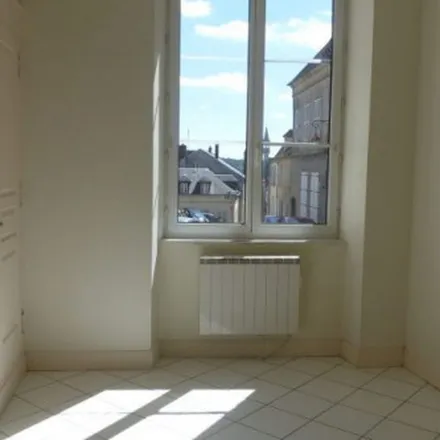 Image 3 - 1 Rue des Fontaines, 60600 Clermont, France - Apartment for rent