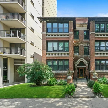 Image 1 - 5477-5479 South Hyde Park Boulevard, Chicago, IL 60615, USA - House for sale