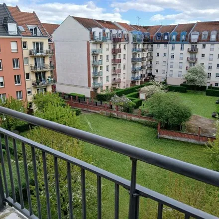 Image 6 - 8 Rue des Myosotis, 59037 Lille, France - Apartment for rent
