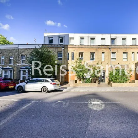 Rent this 3 bed apartment on St Pauls (former) in 269 Westferry Road, Millwall