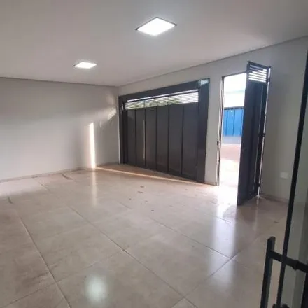 Buy this 3 bed house on Avenida Doutor Adriano Fonseca in Cidade Jardim, Ituiutaba - MG